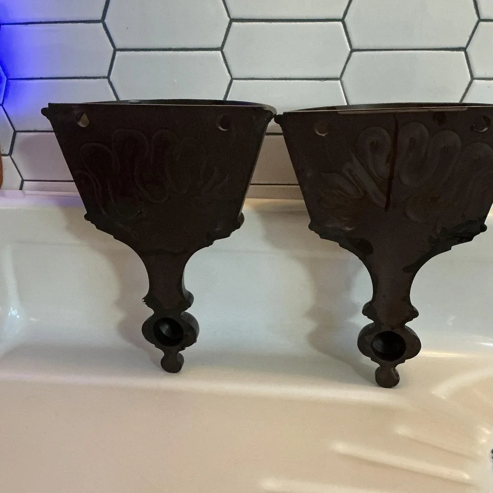 The Unbranded Brand beautiful pair